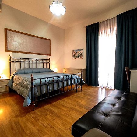 Apartamento Casa Giulia Al Centro Di Olbia Codice Iun P4011 Exterior foto